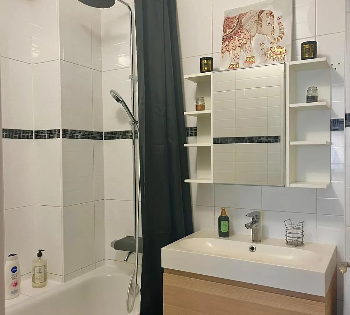 Charmant Appartement 3 Pieces Paris 0*,