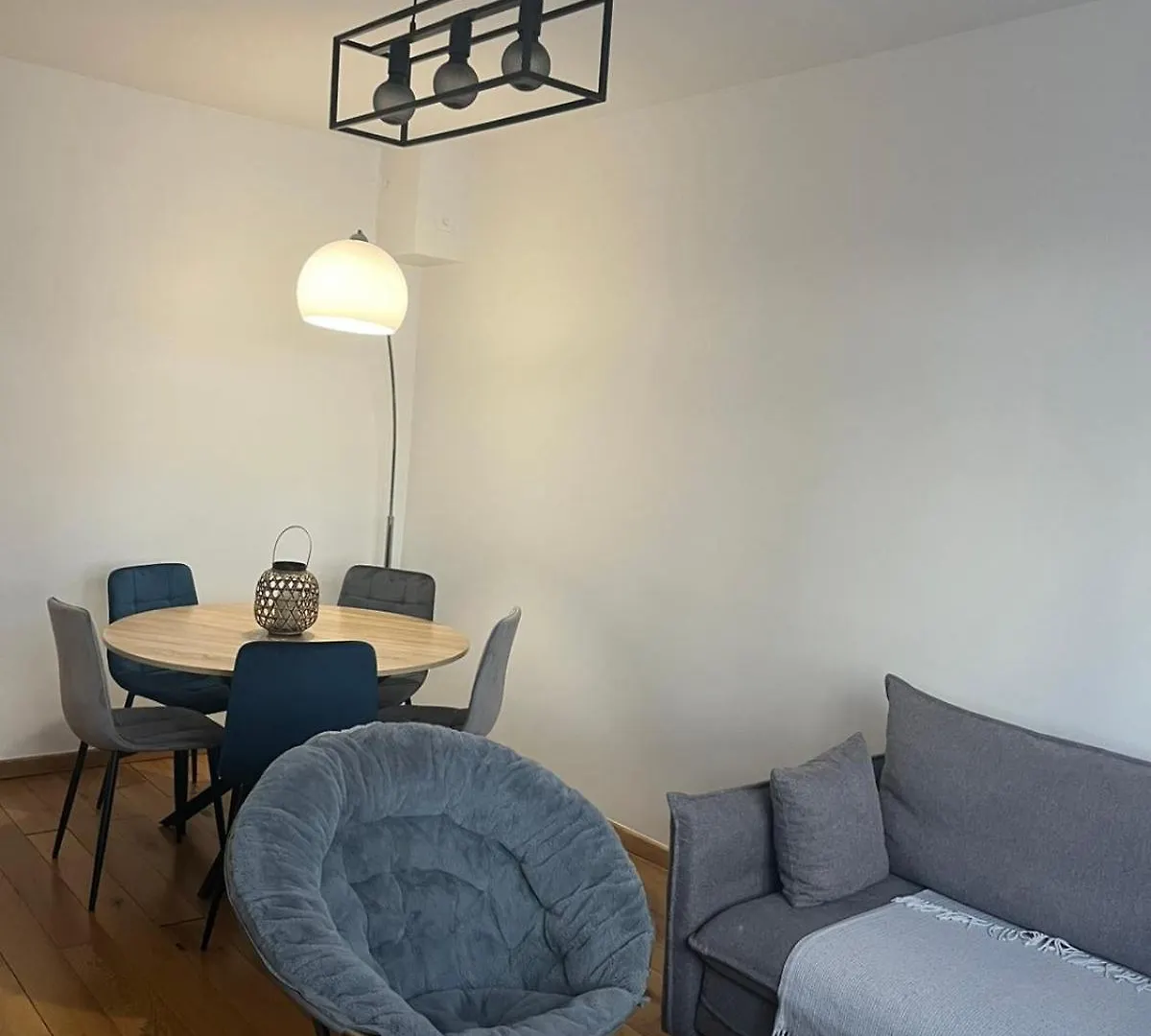 Charmant Appartement 3 Pieces Paris 0*,